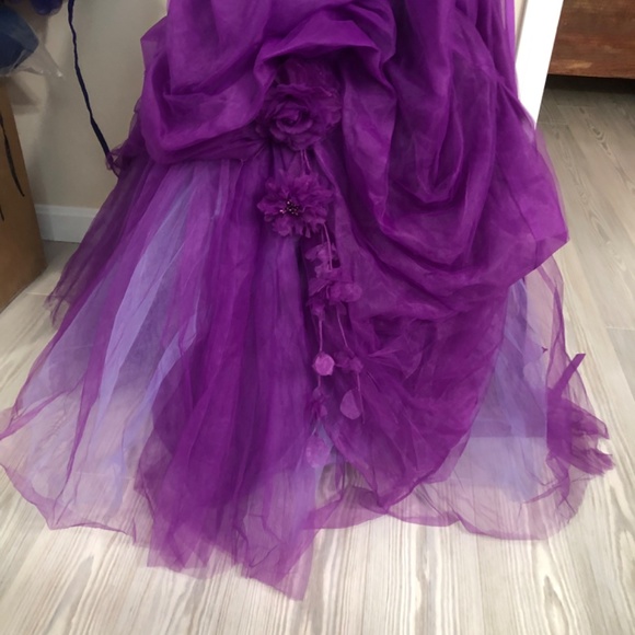 Mega tulle with side ruffles - Picture 11 of 11